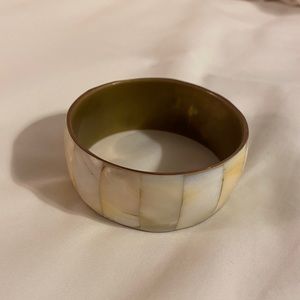 Shell bracelet bangle